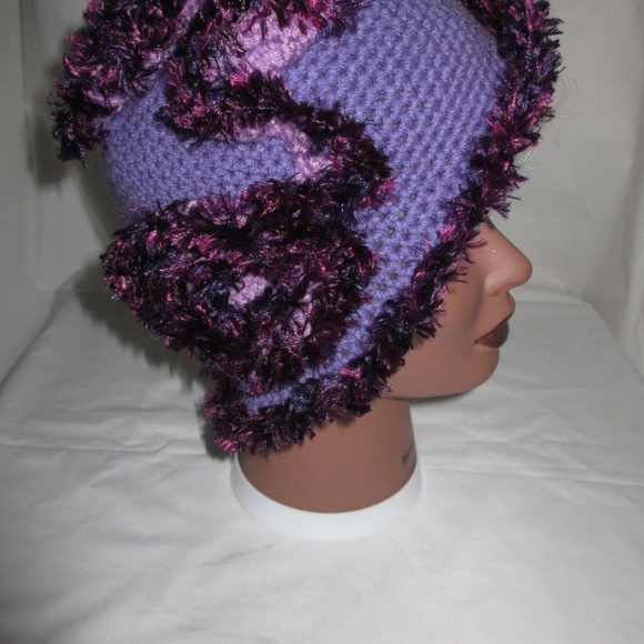 Hats 20"-22" Crochet New Handmade WOMEN`S girls hat - Picture 1 of 6